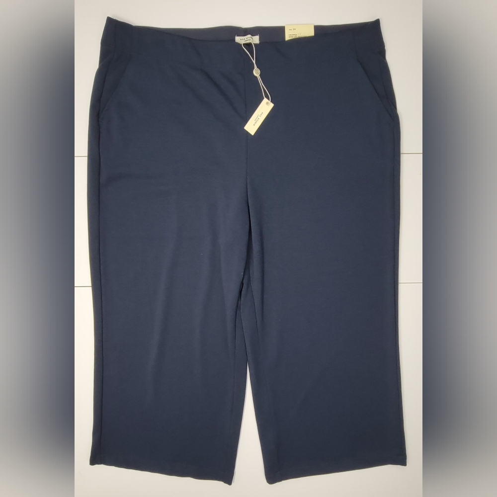 Max Studio Top Navy Blue with thread trim & Wide Leg Trousers Set 3X MSRP $198 - Picture 3 of 16